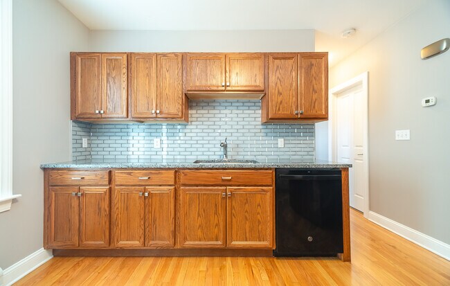 Foto del edificio - 362 Soundview Ave