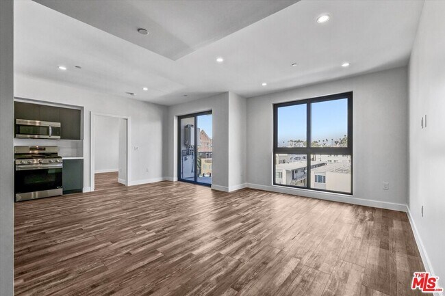 Foto del edificio - 1537 S Wilton Pl