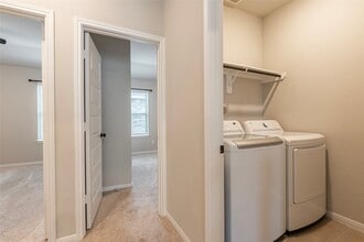 Building Photo - 250 Eagleville Dr