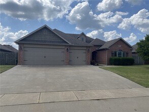 Building Photo - 6202 W Sage Dr