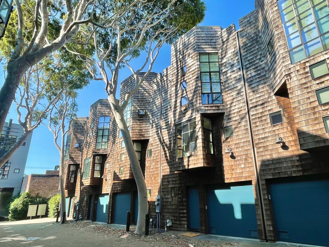 Foto principal - 3-Story Hayes Valley Townhome! Parking! La...