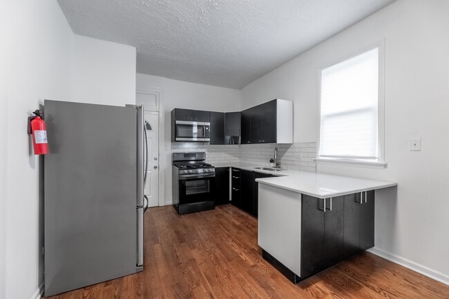 Foto del edificio - 8506 S Mackinaw Ave