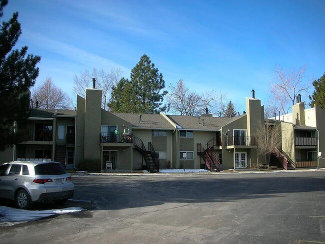 Foto del edificio - 5300 E Cherry Creek South Dr