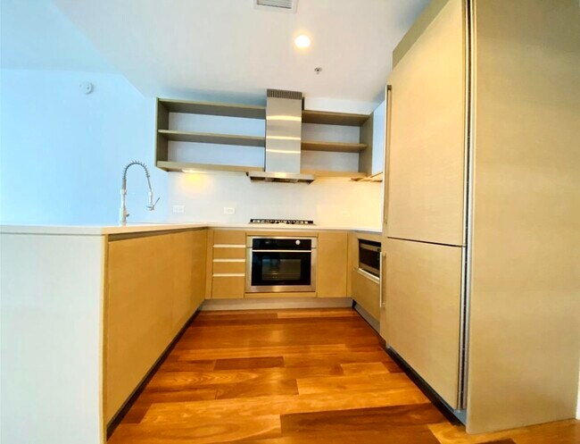 Foto del edificio - 77 Hudson St