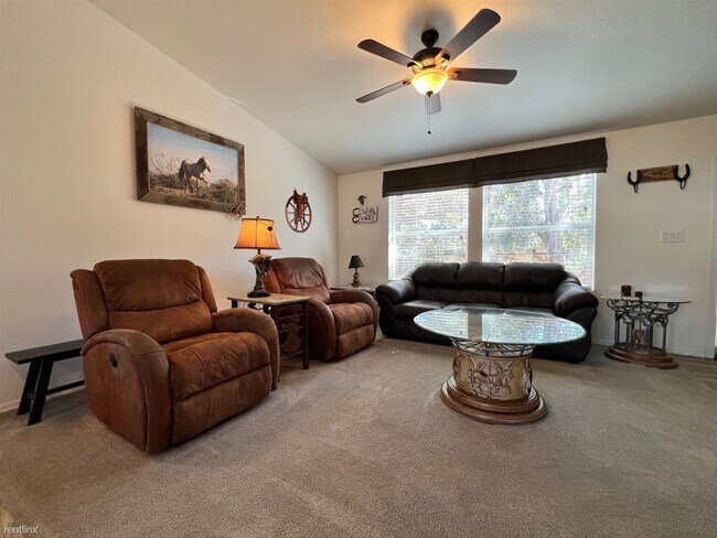 Foto del edificio - 3 br, 2 bath House - 3390 Tonto Drive