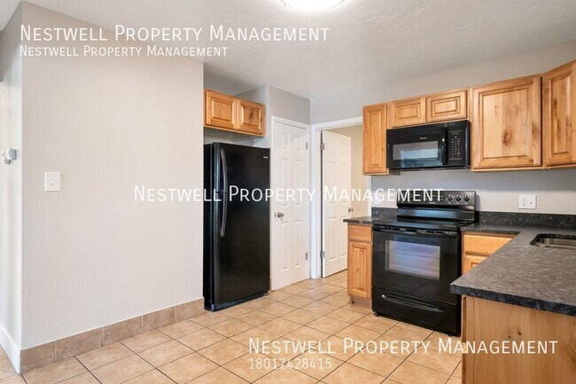 Foto del edificio - FREE 1ST MONTH'S RENT - Remodeled 2-bed Un...