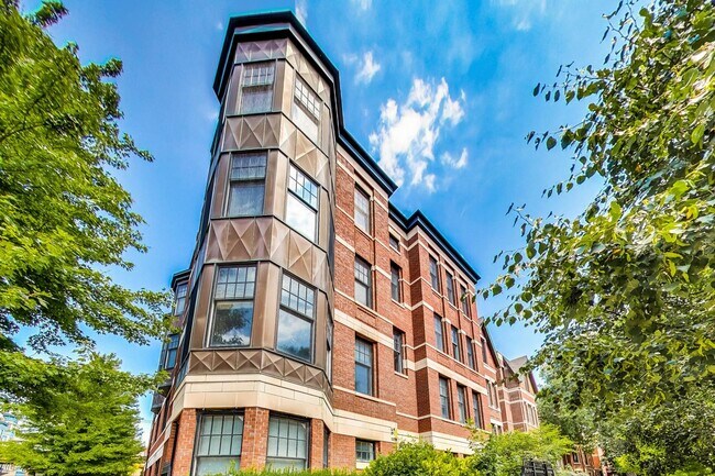 Foto del edificio - 1449 N Wicker Park Ave