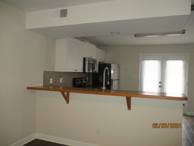 Foto del edificio - 1007 Michigan St