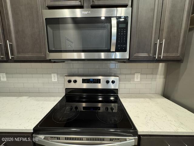 Foto del edificio - 7816 Island Fox Rd