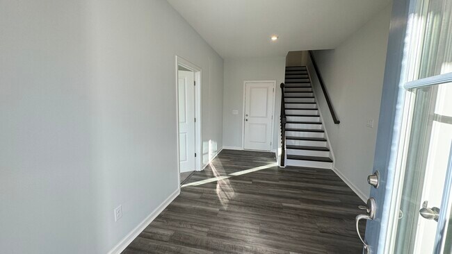 Building Photo - 2400 Whistler Way NE