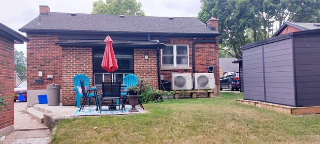 Back of House - 192 Blucher St
