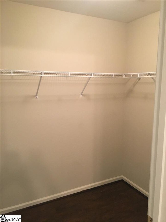 Building Photo - 401 Canewood Pl