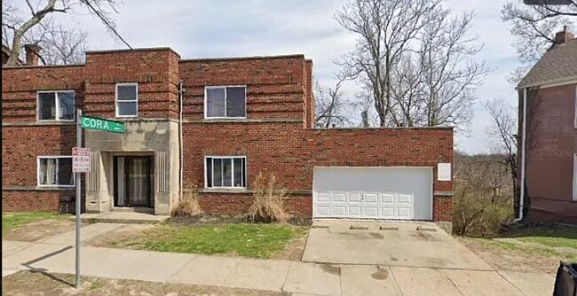 Foto del edificio - 2332 Harrison Ave