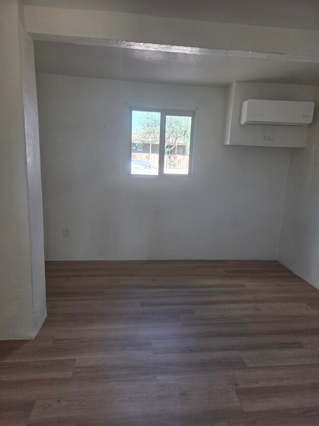 Foto del edificio - 5855 S 6th Ave
