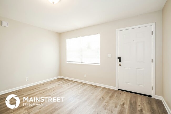 Building Photo - 5805 Norde Dr E