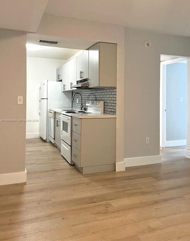 Foto del edificio - 1251 NE 108th St