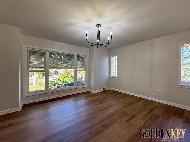 Building Photo - 10526 Duprey St