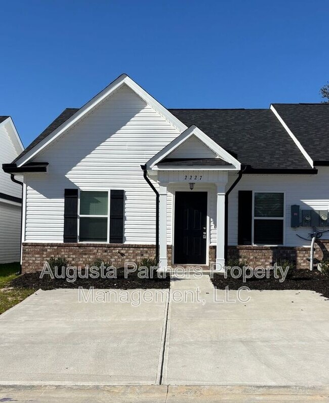 Building Photo - 1120 15th St