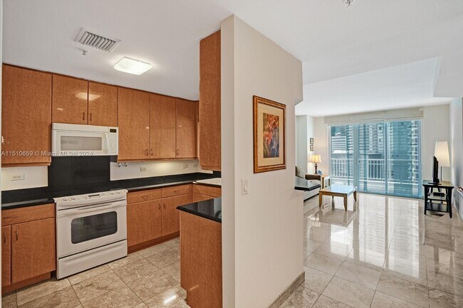 Foto del edificio - 801 Brickell Key Blvd