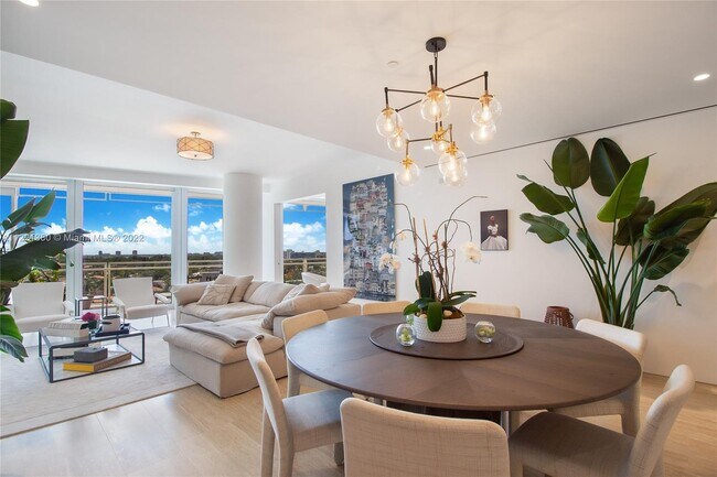 Foto del edificio - 9001 Collins Ave