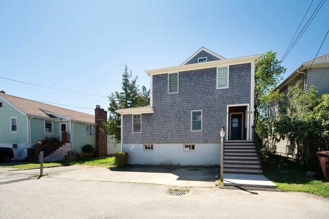 Building Photo - 6 Lincoln St