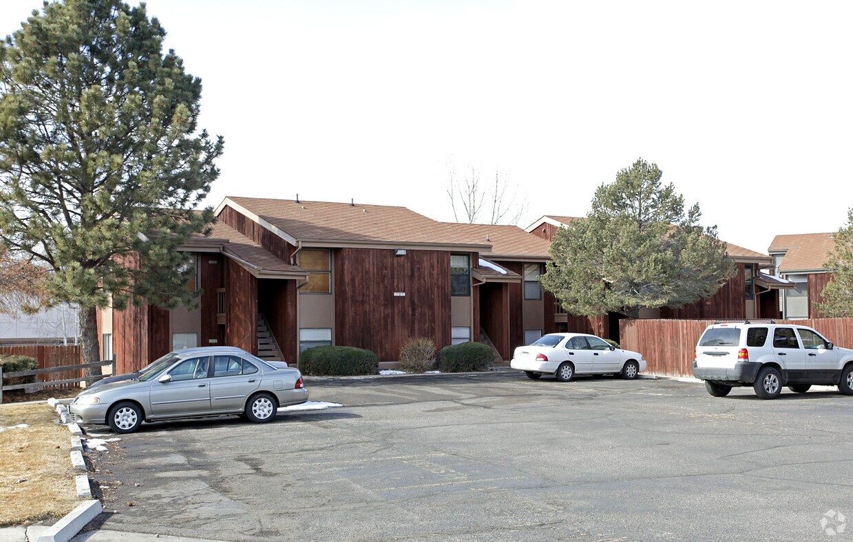 Building Photo - Quail Creek Condominiums
