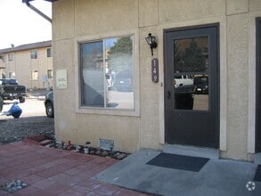 Building Photo - 149 Wellington St