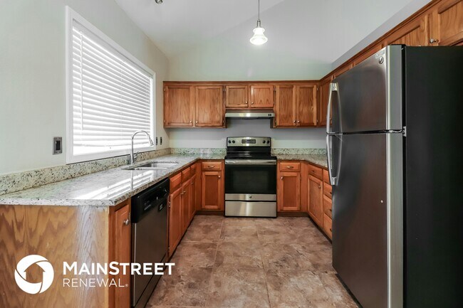 Building Photo - 522 Valle Dr
