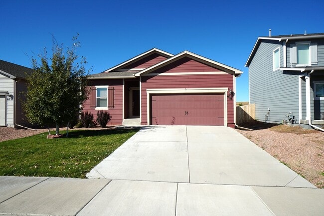 Photo - 6214 Meadowbank Ln House