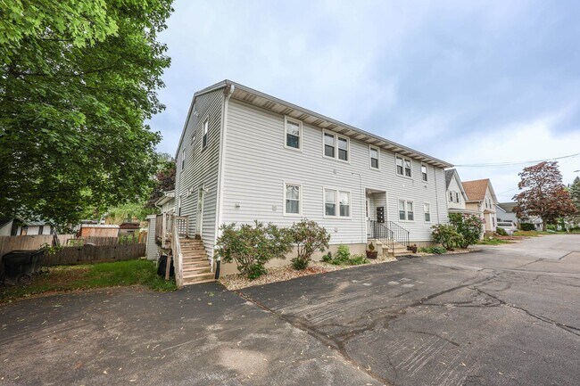 Foto del edificio - 31 Springview Ave
