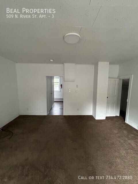 Building Photo - 509 N River St