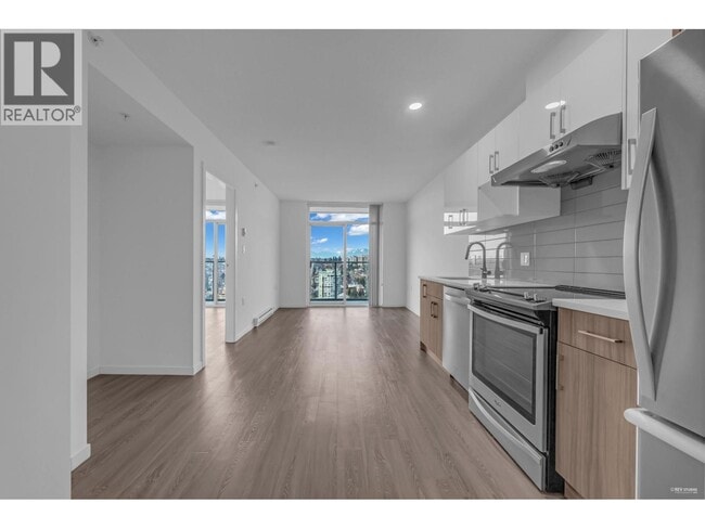Building Photo - 900 Carnarvon St