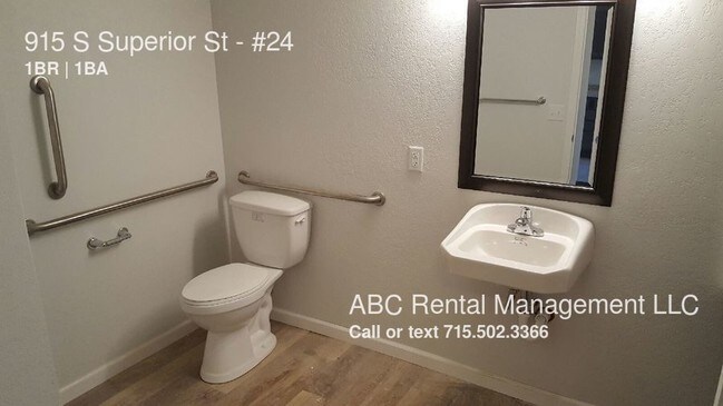 Building Photo - Retro-Modern 1 Bedroom Handicap Accessible