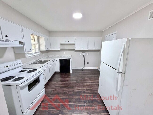 Foto del edificio - 4166 Hobson Rd