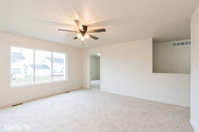 Building Photo - MODERN FINISHES!  3 Bedroom, 2 Bath Home in Altoona