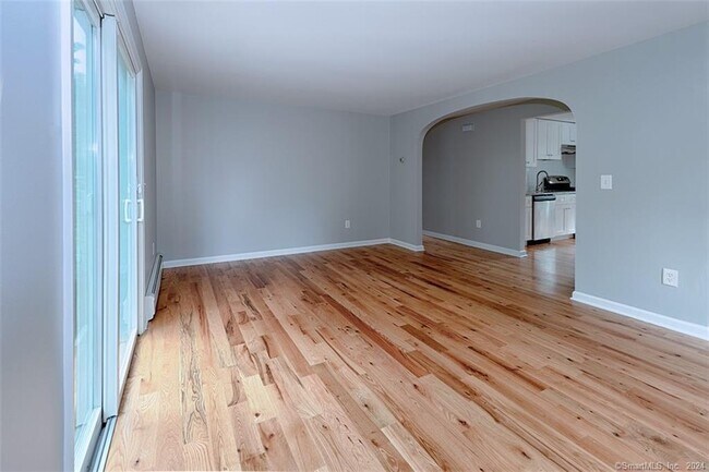 Building Photo - 708 Black Rock Tpke