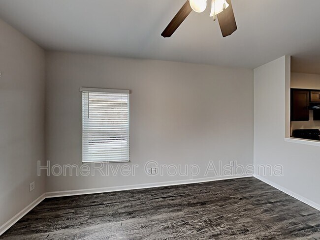 Building Photo - 12424 Waterbury Dr