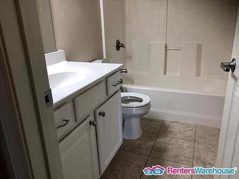 Building Photo - 1991 29th Pl NW