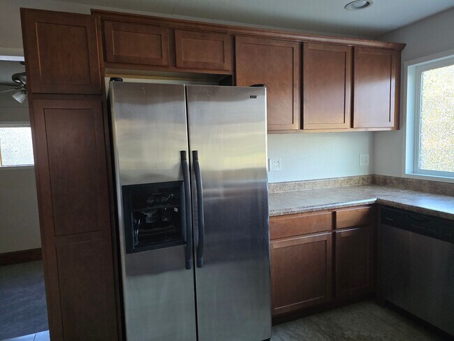 Foto del edificio - 3 BED 1.5 BATH HOME IN PARK CITY