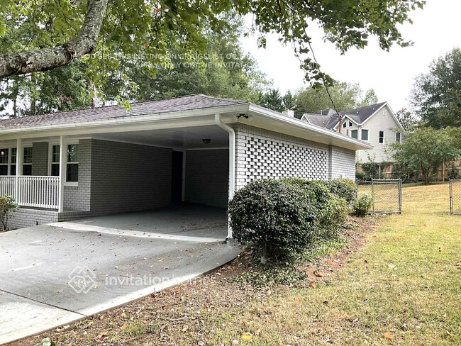 Foto del edificio - 140 Dillard Dr NE
