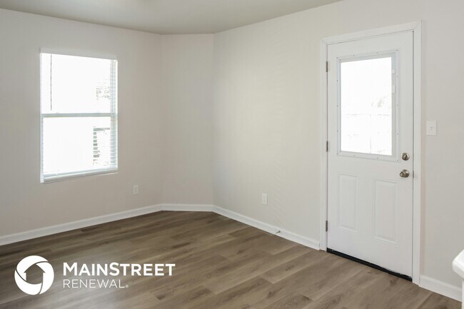 Foto del edificio - 129 Elmhurst Dr