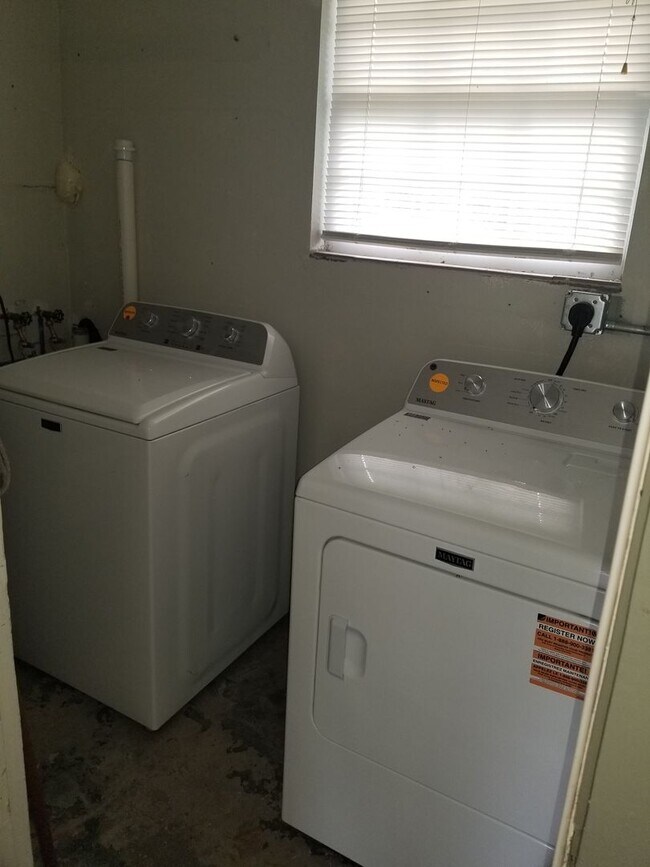 Building Photo - 2642-2648 Michigan Ave