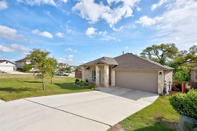 Building Photo - 456 Red Matador Ln