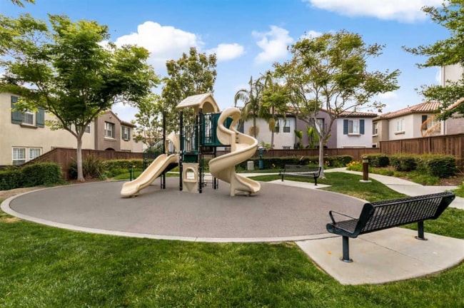 Building Photo - 1517 Laurel Grove Dr