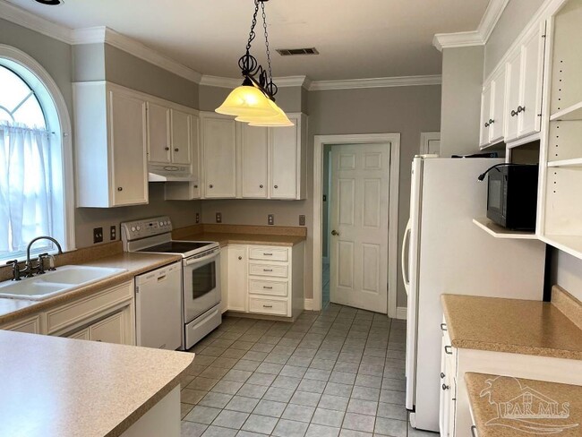 Foto del edificio - 9809 Bridgewood Ln