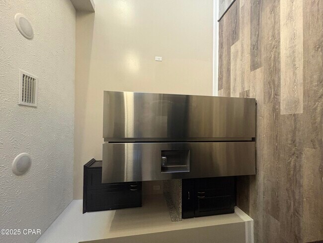 Foto del edificio - 816 E 25th St