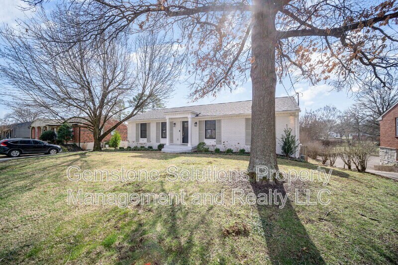 Foto principal - 413 Lynn Dr