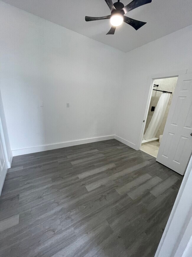 Bedroom - 32208 SW 194th Ct