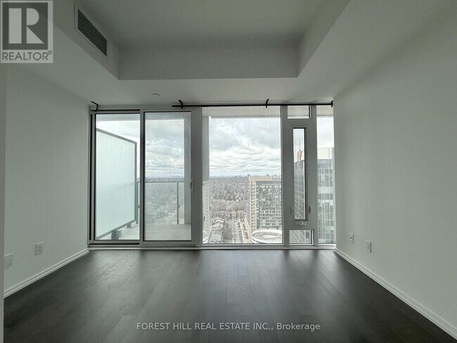Building Photo - 5 Soudan Ave