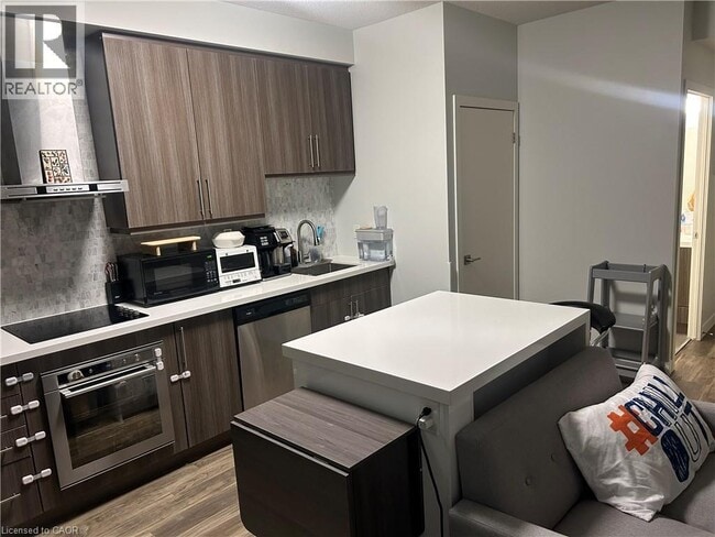 Photo du bâtiment - 2087 Fairview St